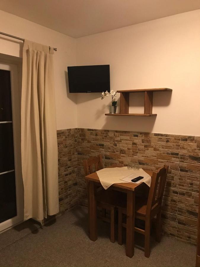 Hotel Na Planyrce Paseky nad Jizerou Esterno foto