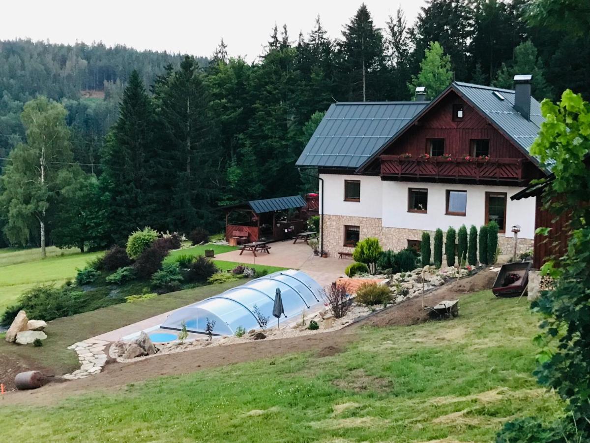 Hotel Na Planyrce Paseky nad Jizerou Esterno foto