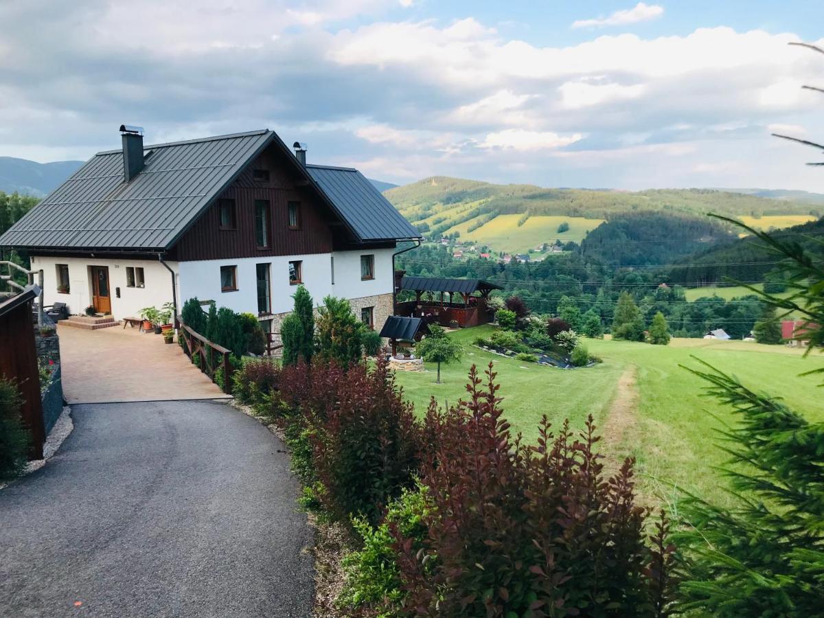 Hotel Na Planyrce Paseky nad Jizerou Esterno foto