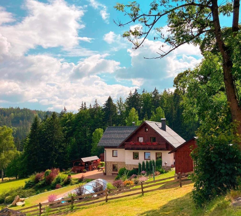 Hotel Na Planyrce Paseky nad Jizerou Esterno foto