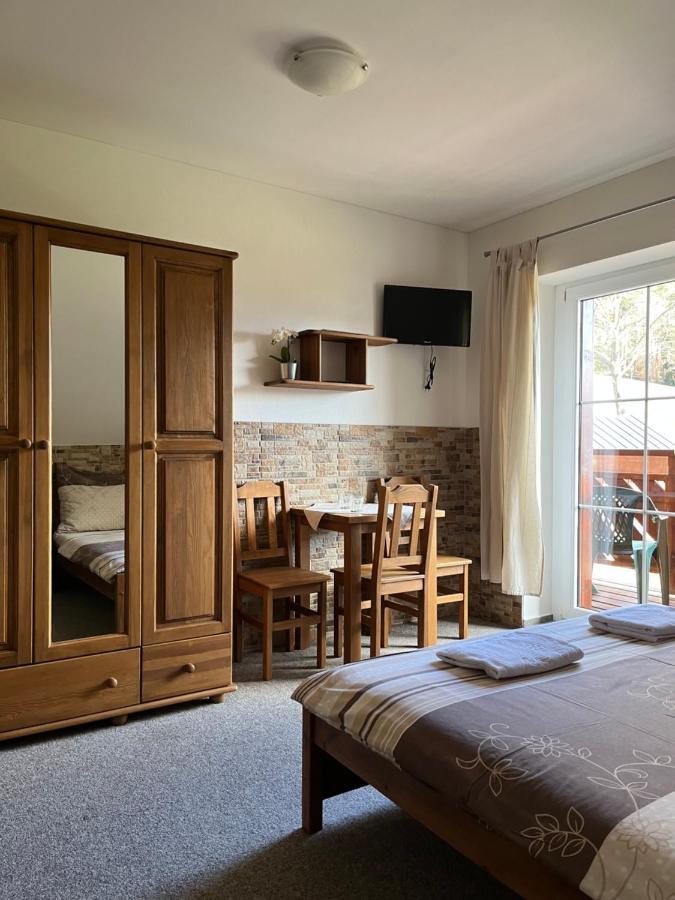 Hotel Na Planyrce Paseky nad Jizerou Esterno foto