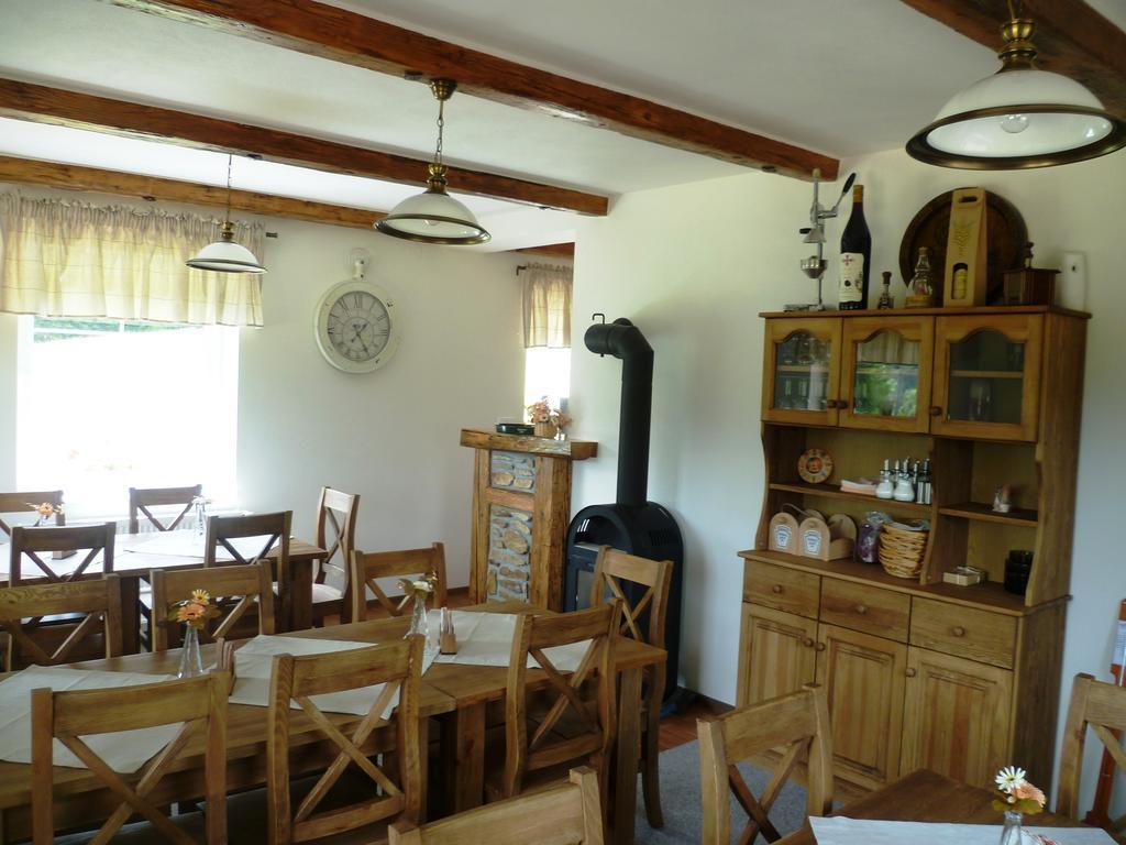 Hotel Na Planyrce Paseky nad Jizerou Esterno foto